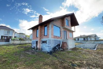 Casă cu 5 camere cu Teren 710 Mp în Central - 11