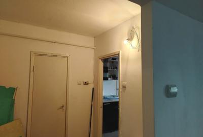 Apartament cu 2 camere semidecomandat, mobilat în Sud - 3