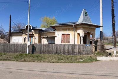 Casă cu 5 camere cu Teren 1300 Mp în Olteni - 3