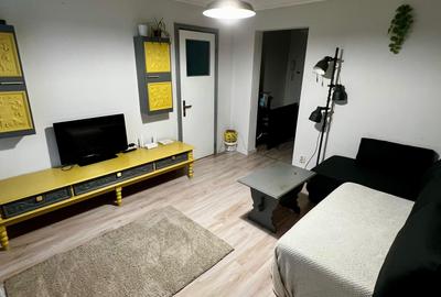 Apartament cu 2 camere semidecomandat, mobilat în 1 Decembrie 1918 - 1