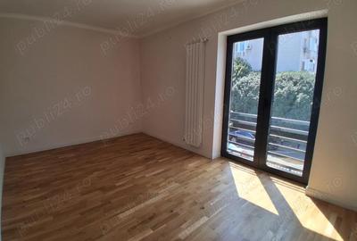 Spațiu comercial, de 100 mp, în Lacul Tei