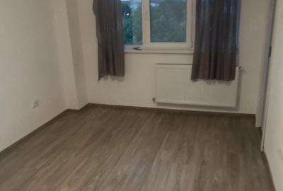 Garsonieră semidecomandată în Aradului