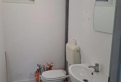 Spațiu comercial, de 220 mp, în Central