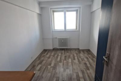 Apartament cu 3 camere decomandat în Pantelimon - 3