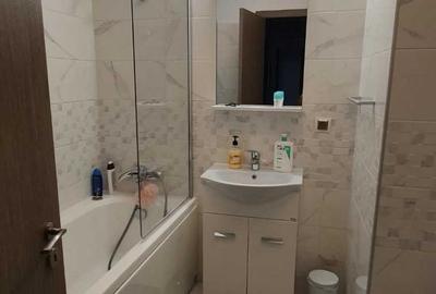Apartament cu 3 camere decomandat în Roșu - 5