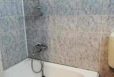 Garsonieră decomandată în Central - 2