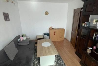 Inchiriez apartament cu 2 camere decomandate in Manastur zona Big