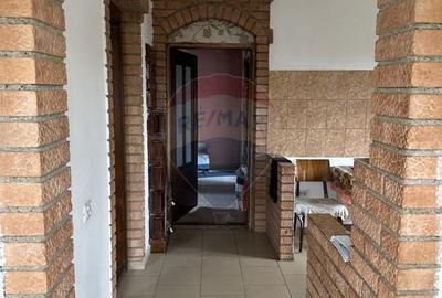 Casă individuală cu 2 camere cu Teren 400 Mp în Zănești - 7