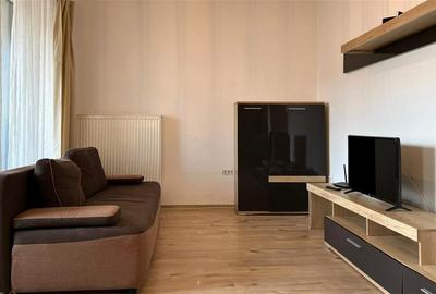 Apartament cu 2 camere semidecomandat, mobilat în Tractorul - 12