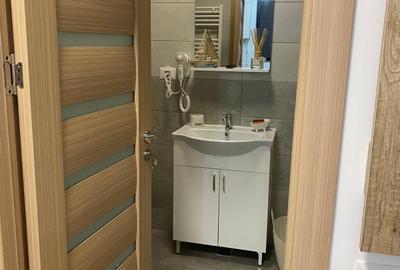 Mamaia Sat- Apart 2 cam mob utilat et 1/4 preț 450 euro - 1