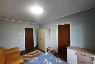 Apartament cu 3 camere decomandat, mobilat în 1 Decembrie 1918