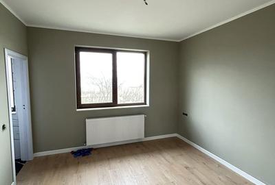 Casă cu 4 camere cu Teren 476 Mp în Central - 4