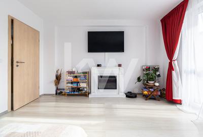 Apartament cu 3 camere decomandat, mobilat în Tractorul - 2