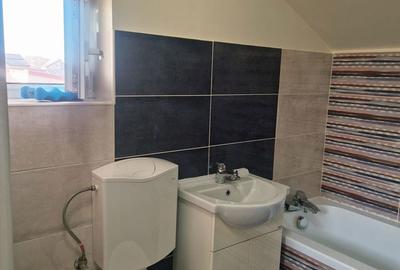 Casă cu 4 camere cu Teren 124 Mp în Central - 7