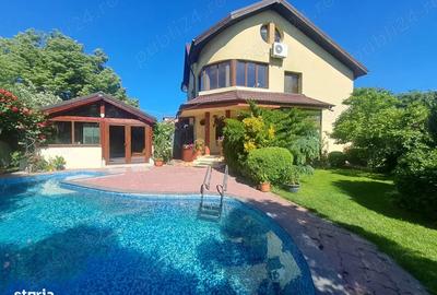 Casă cu 7 camere cu Teren 766 Mp în Central - 10