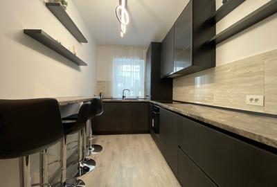 Apartament cu 3 camere decomandat, mobilat în Tractorul - 5