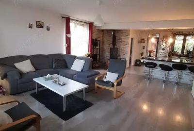 Casa tip duplex, insorita ?i luminoasa cu multiple imbunatatiri. Merita vazuta. - 6