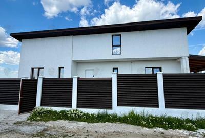 Casă individuală cu 4 camere cu Teren 486 Mp în Berceni - 1