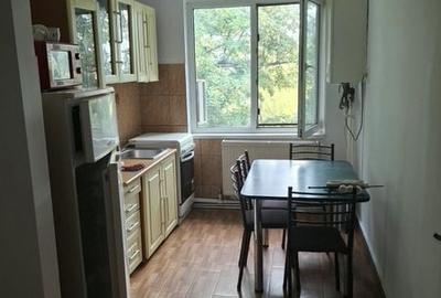 Apartament cu 2 camere nedecomandat în Independenței