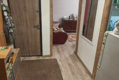 Apartament cu 3 camere decomandat în Rahova - 3