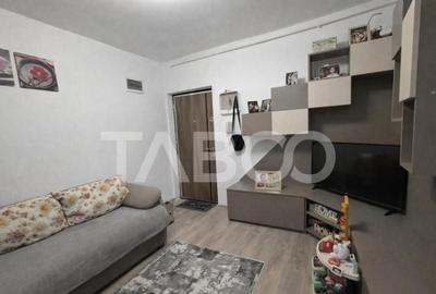 Apartament 2 camere balcon si parcare de vanzare etaj 1 - 2