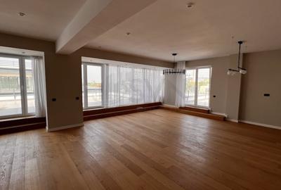 REA1015956 Apartament spatios cu 3 terase - 10