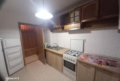 Inchiriez apartament 2 camere Inchiriez apartament 2 camere - 3