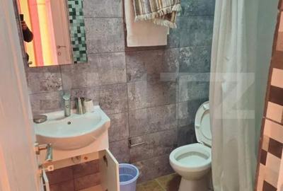 Casă cu 7 camere cu Teren 250 Mp în Central - 7