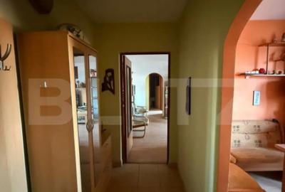 Apartament cu 2 camere semidecomandat în Micro 4 - 9