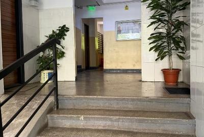Apartament cu 4 camere decomandat, mobilat în Crângași - 12