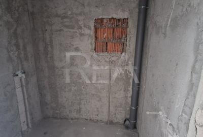 Duplex cu 4 camere cu Canalizare în Ostratu - 15