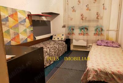 Tomis Nord - Cire?ica: Apartament 3 camere,doua holuri, etaj 3, mobilat,intre?inut - 4