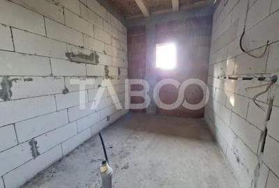 Casă cu 3 camere cu Canalizare în Mohu - 5