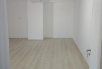 Apartament cu 2 camere decomandat în Casa de Cultură - 2