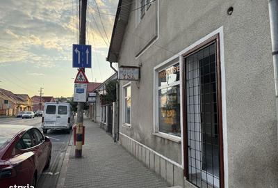 Spațiu comercial, de 55 mp, în Central - 4