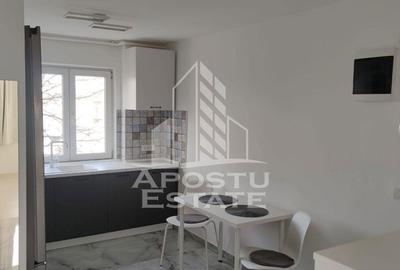 Apartament cu 4 camere, centrala proprie, zona Cetatii - 2