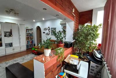 Apartament cu 3 camere semidecomandat, mobilat în Lipovei - 6