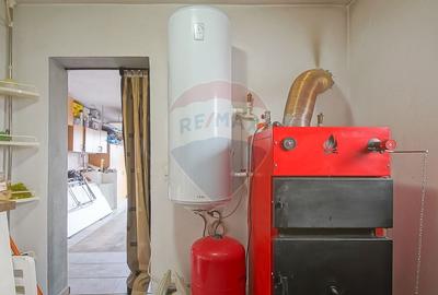 Casă cu 7 camere cu Teren 650 Mp în Bod - 35