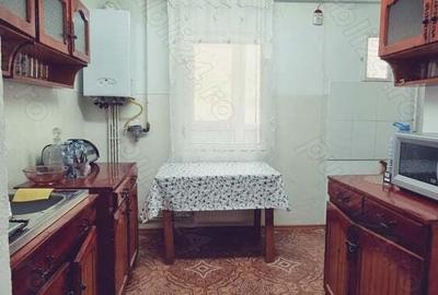Vand apartament 2 camere - 1