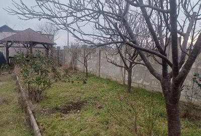 Casă cu Teren 451 Mp în Central - 10