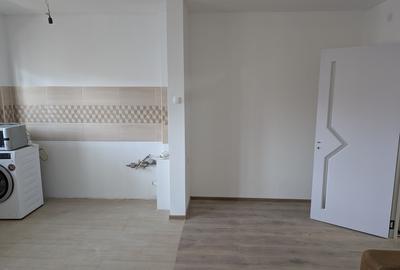 Mihai Bravu- Dristor - Magazin Prosper - 1