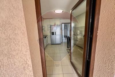 Casă cu 8 camere cu Teren 792 Mp în Cristian - 5