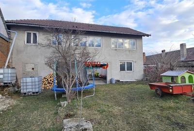 Casa de vanzare cu functiuni multiple - 11