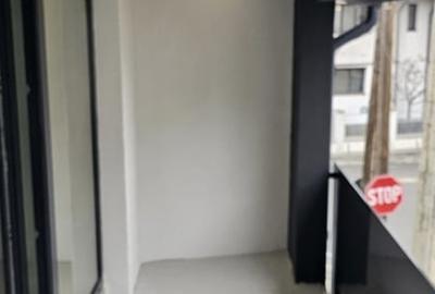 Casă cu 4 camere cu Teren 174 Mp în Tineretului - 4