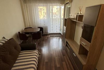 Panduri,13 Septembrie,Academia Militara Metrou 7 Min,C Anaf - 2