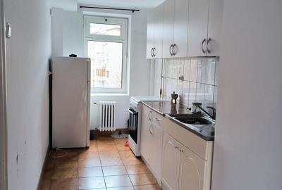 Apartament de vanzare  3 camere decomandat – Piața Romană RISC 1 - 10