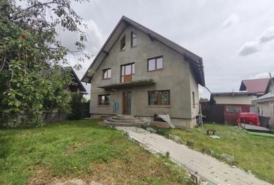 Casă cu 5 camere cu Teren 370 Mp în Rădăuți - 12