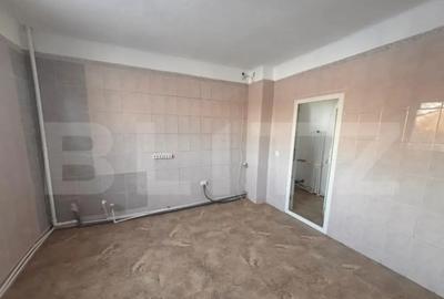 Spațiu comercial, de 320 mp, în Central - 13