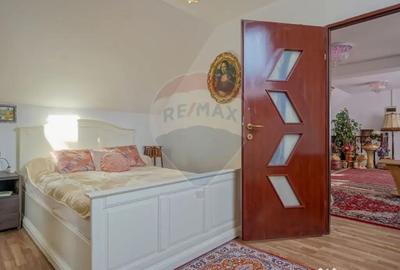 Casă cu 5 camere cu Teren 590 Mp în Cernatu