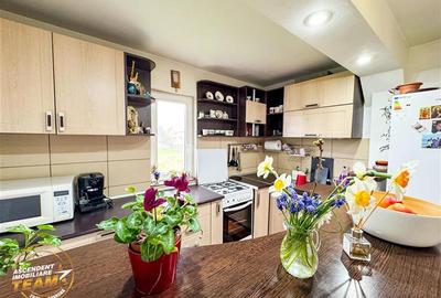 Casă individuală cu 12 camere cu Canalizare în Exterior Est - 18